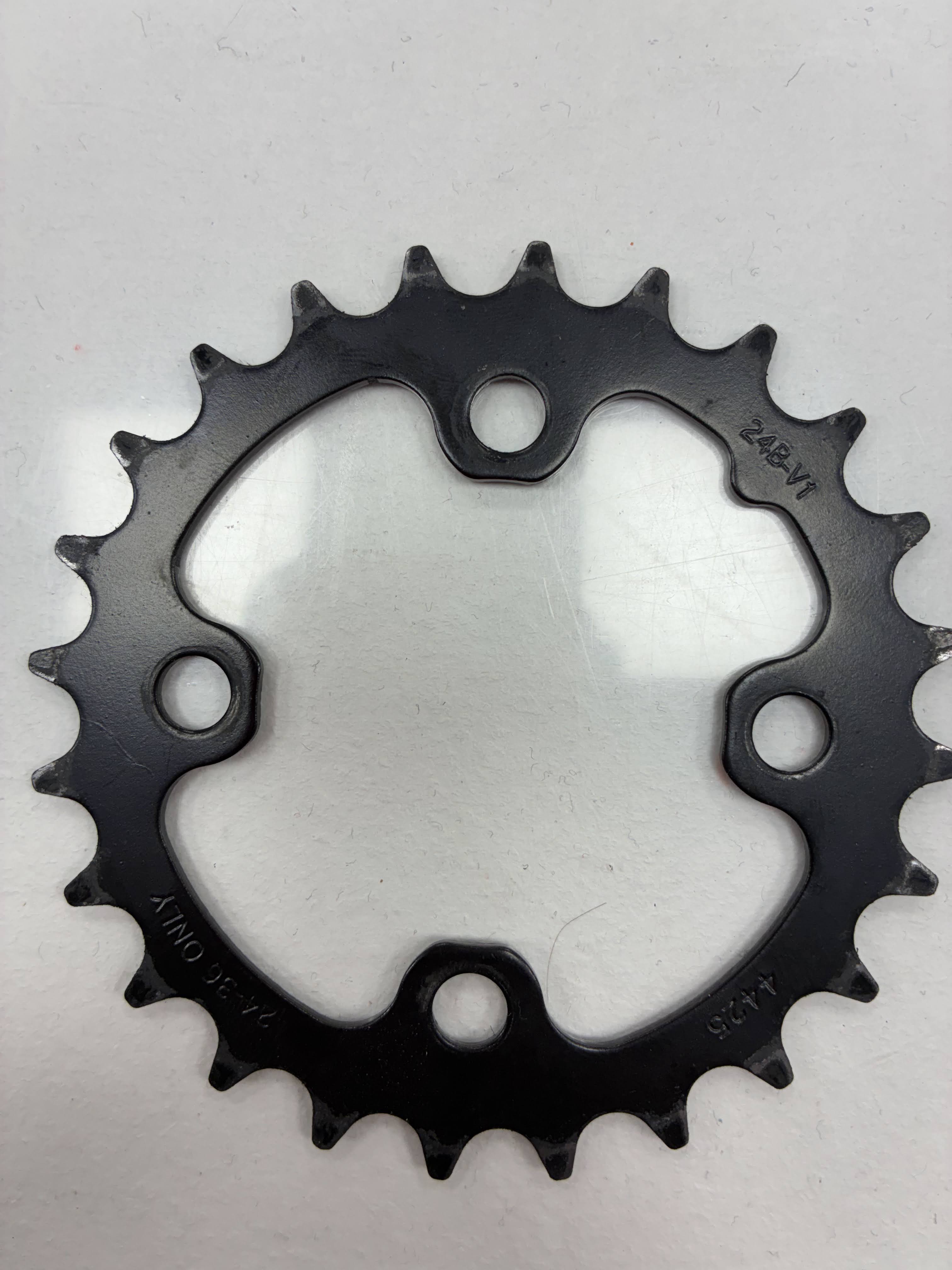 Převodník SRAM MTB 64 V1 Steel matte black - demontovaný Barva: černá, Počet zubů: 24 zubů